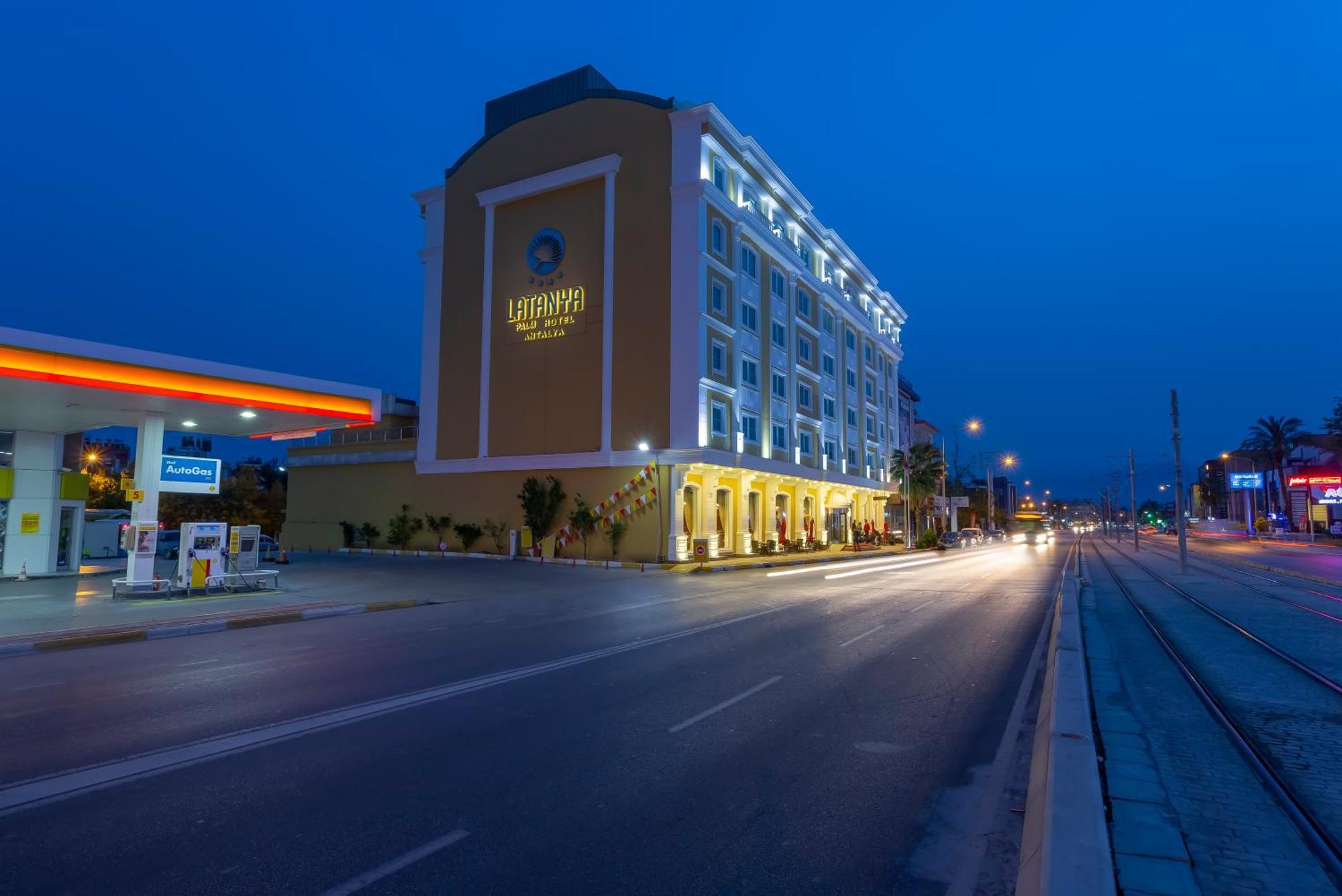 Latanya Palm & Spa Airport Antalya Ngoại thất bức ảnh